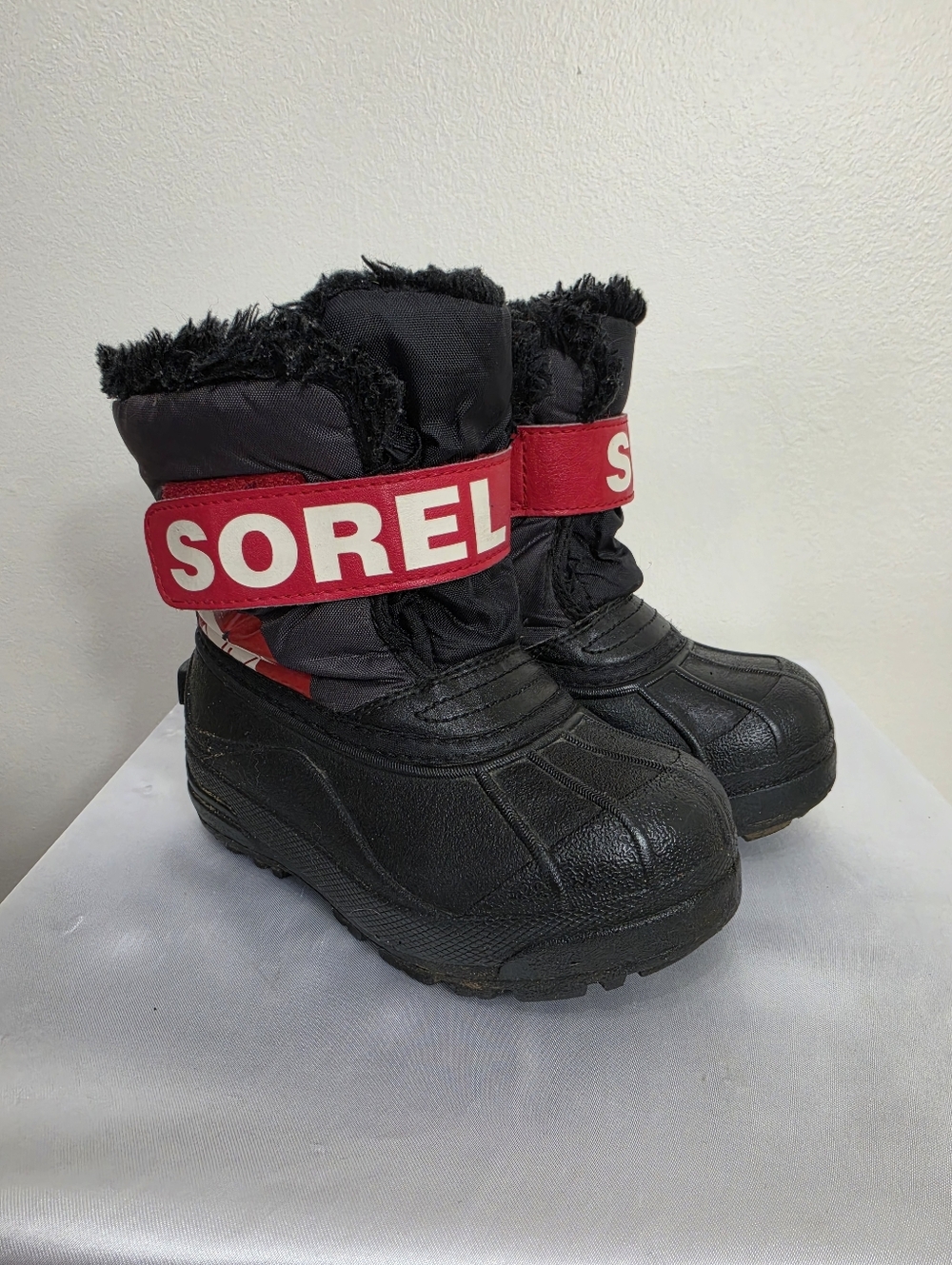 SOREL Kids Black & Red Winter Snow Boots